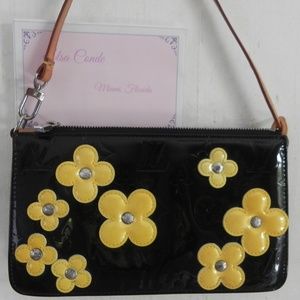 Louis Vuitton Lexington Pochette Fleurs
